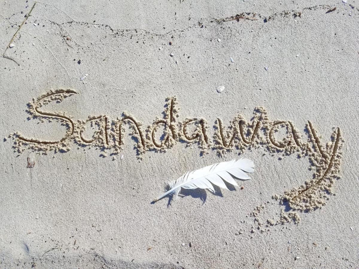 Sandaway Suites & Beach Oxford エクステリア 写真
